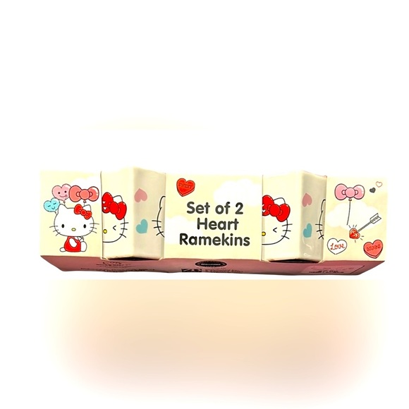 💗💗💗 Hello Kitty heart shaped Valentines set of 2 ramekins - Picture 5 of 5